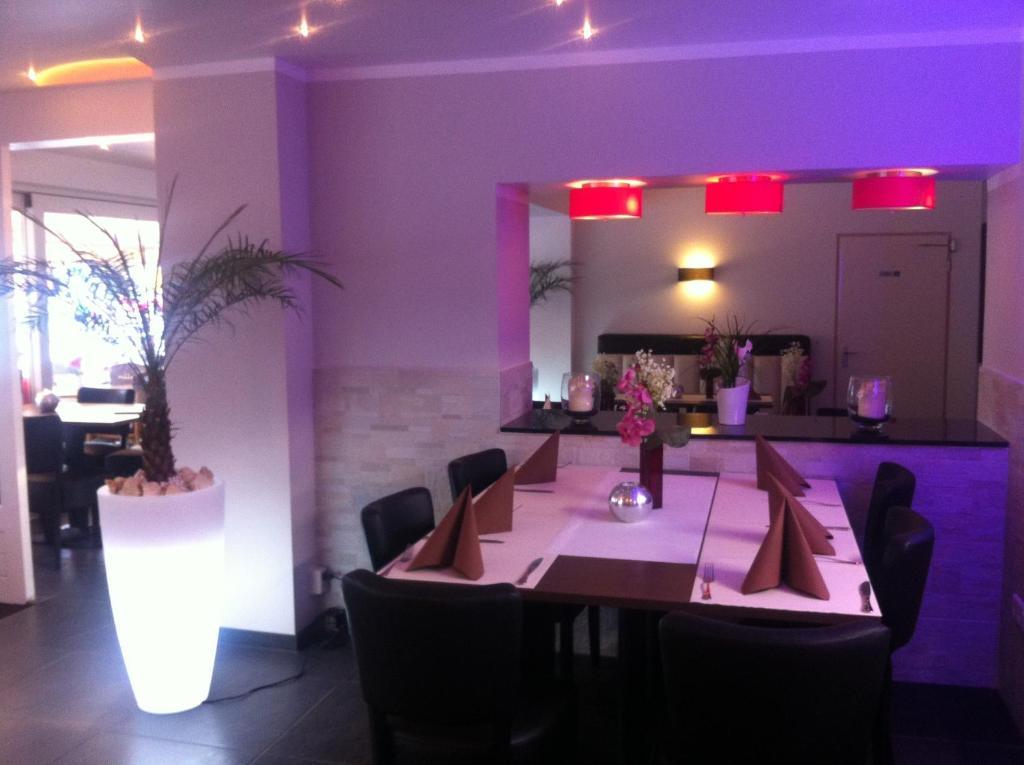 Hotel Restaurant La Piazza Valkenburg aan de Geul Εξωτερικό φωτογραφία