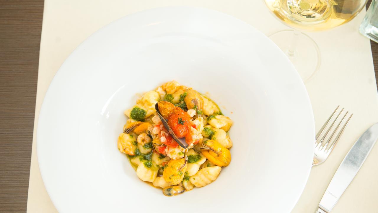 Hotel Restaurant La Piazza Valkenburg aan de Geul Εξωτερικό φωτογραφία