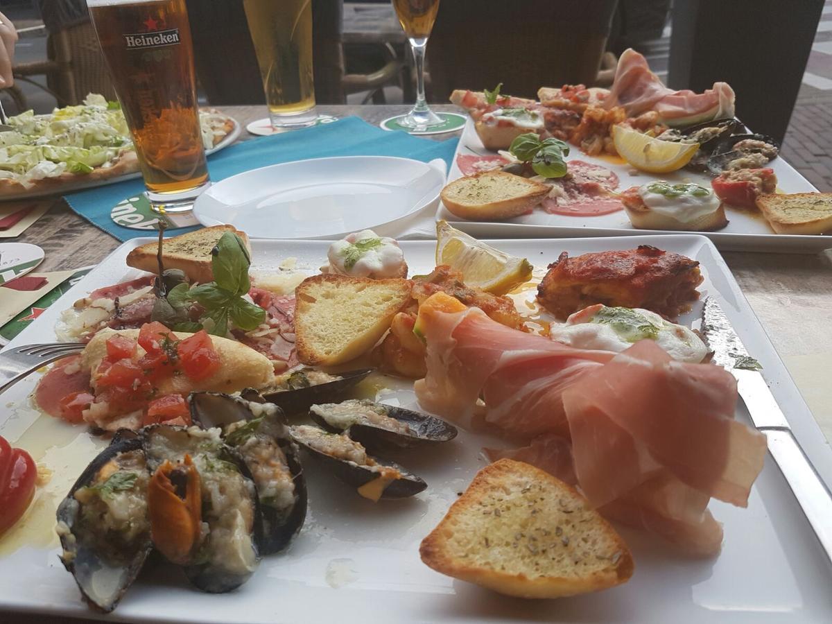 Hotel Restaurant La Piazza Valkenburg aan de Geul Εξωτερικό φωτογραφία