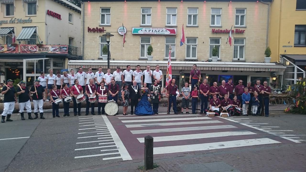 Hotel Restaurant La Piazza Valkenburg aan de Geul Εξωτερικό φωτογραφία